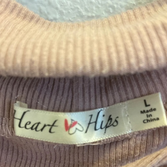 Top - Picture 2 of 2